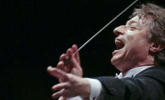 Filarmonica Arturo ToscaniniCoro del Teatro Regio di ParmaRoberto Abbado