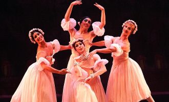 Les Ballets Trockadero de Monte Carlo