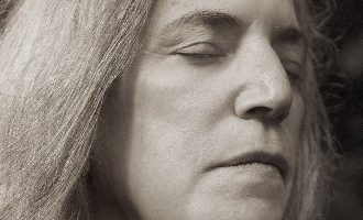 Patti Smith – Grateful