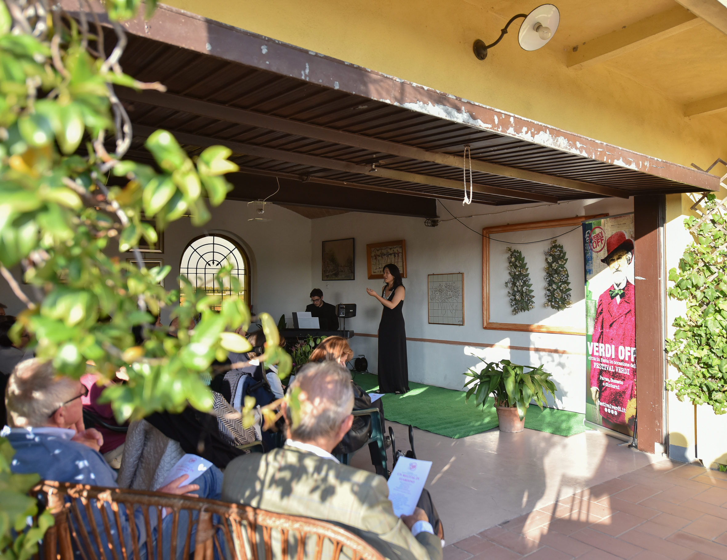 UN RECITAL IN GIARDINO